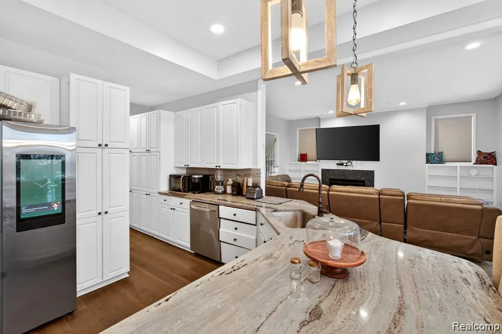 5874 Orchard Woods Drive West Bloomfield Charter Township, MI 48324