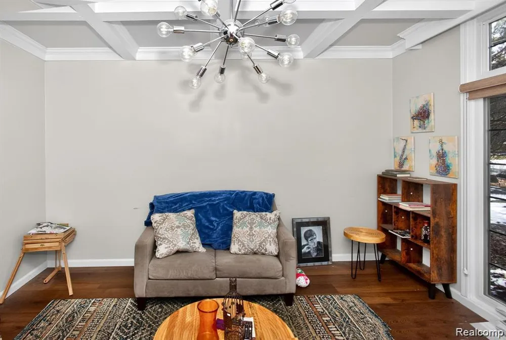 5874 Orchard Woods Drive West Bloomfield Charter Township, MI 48324