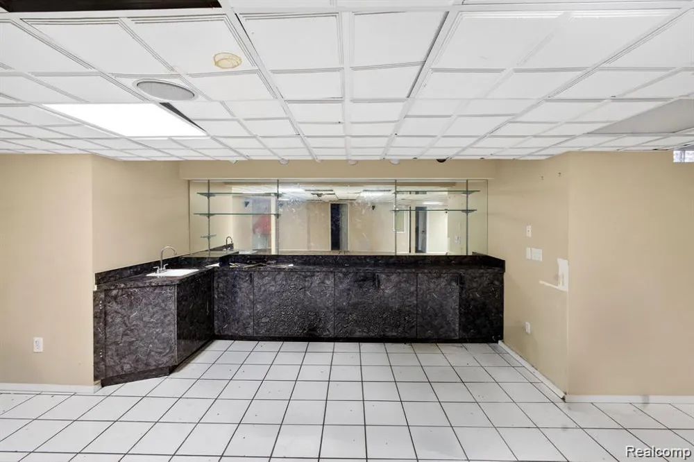 5874 Orchard Woods Drive West Bloomfield Charter Township, MI 48324