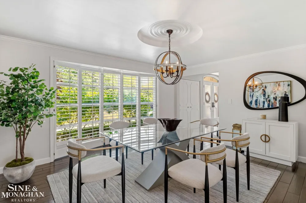 264 Grosse Pointe Boulevard Grosse Pointe Farms City, MI 48236