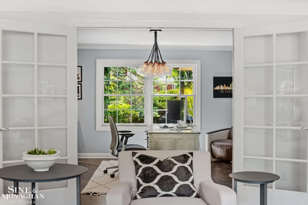 264 Grosse Pointe Boulevard Grosse Pointe Farms City, MI 48236