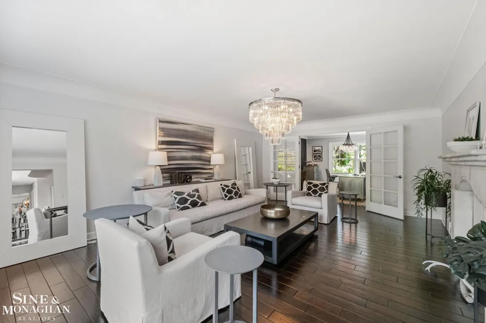 264 Grosse Pointe Boulevard Grosse Pointe Farms City, MI 48236