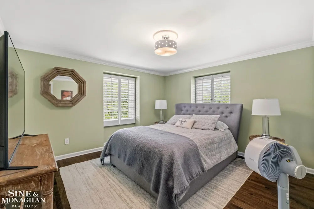 264 Grosse Pointe Boulevard Grosse Pointe Farms City, MI 48236