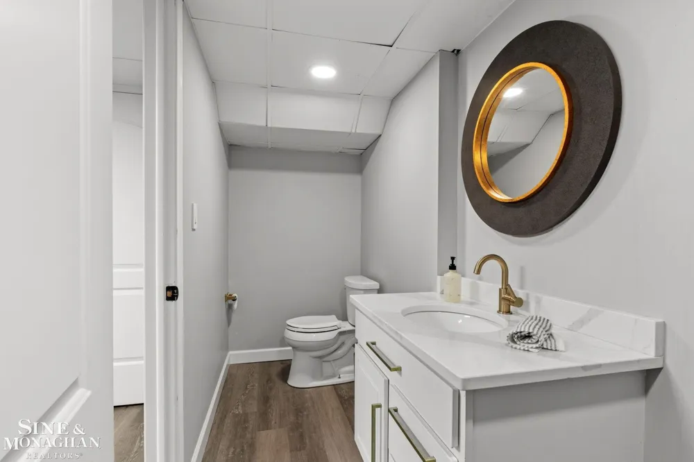 264 Grosse Pointe Boulevard Grosse Pointe Farms City, MI 48236