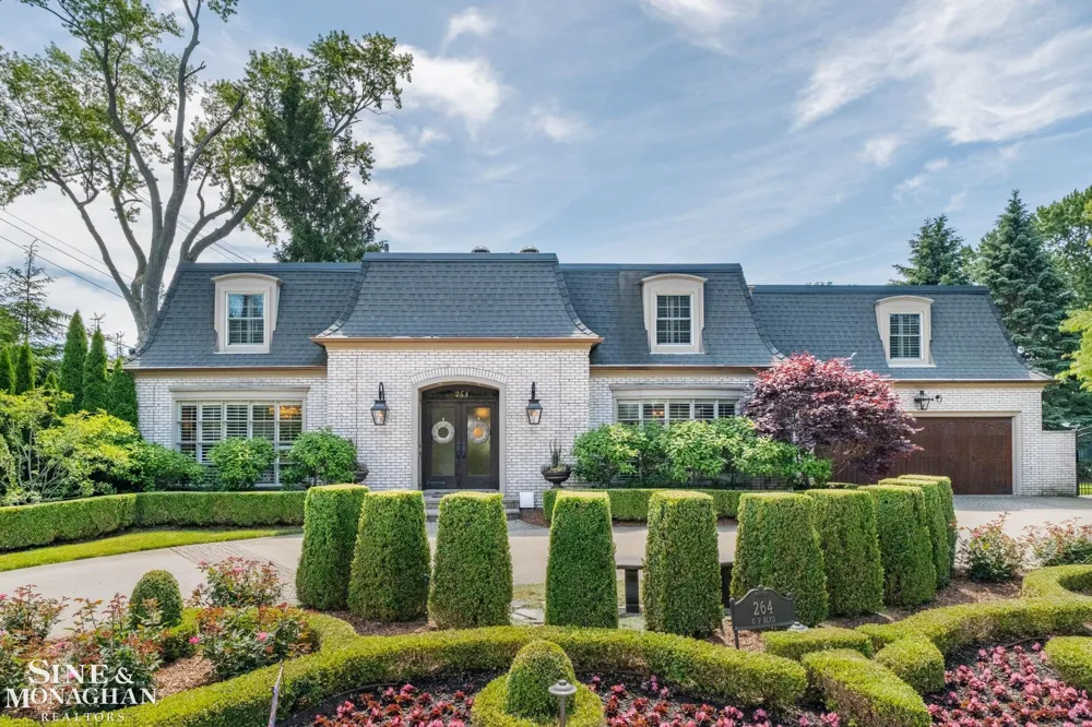 264 Grosse Pointe Boulevard Grosse Pointe Farms City, MI 48236