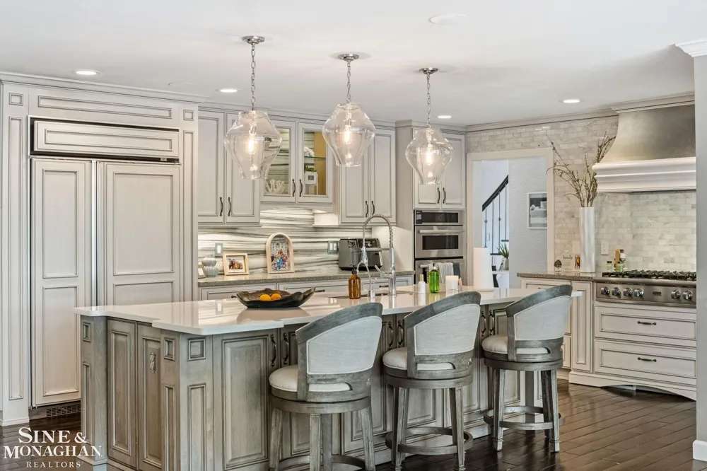 264 Grosse Pointe Boulevard Grosse Pointe Farms City, MI 48236