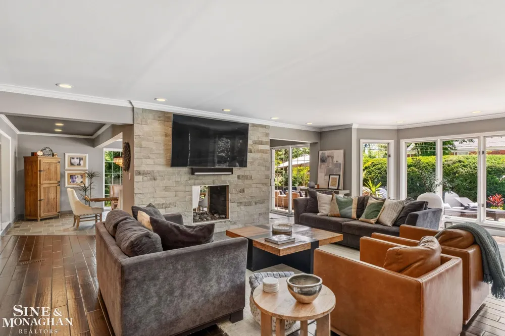 264 Grosse Pointe Boulevard Grosse Pointe Farms City, MI 48236