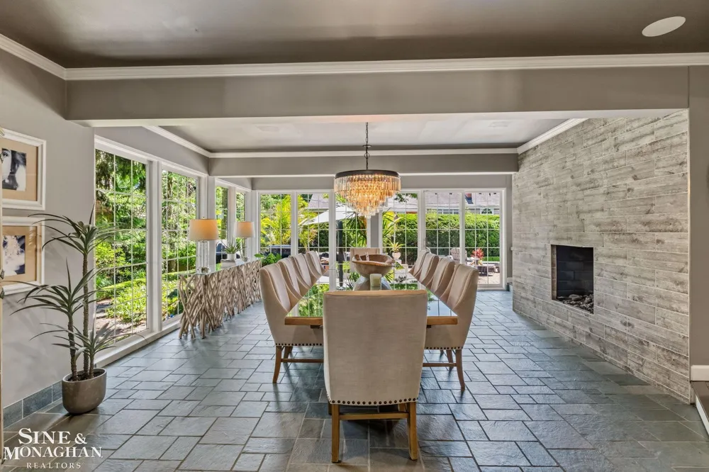 264 Grosse Pointe Boulevard Grosse Pointe Farms City, MI 48236