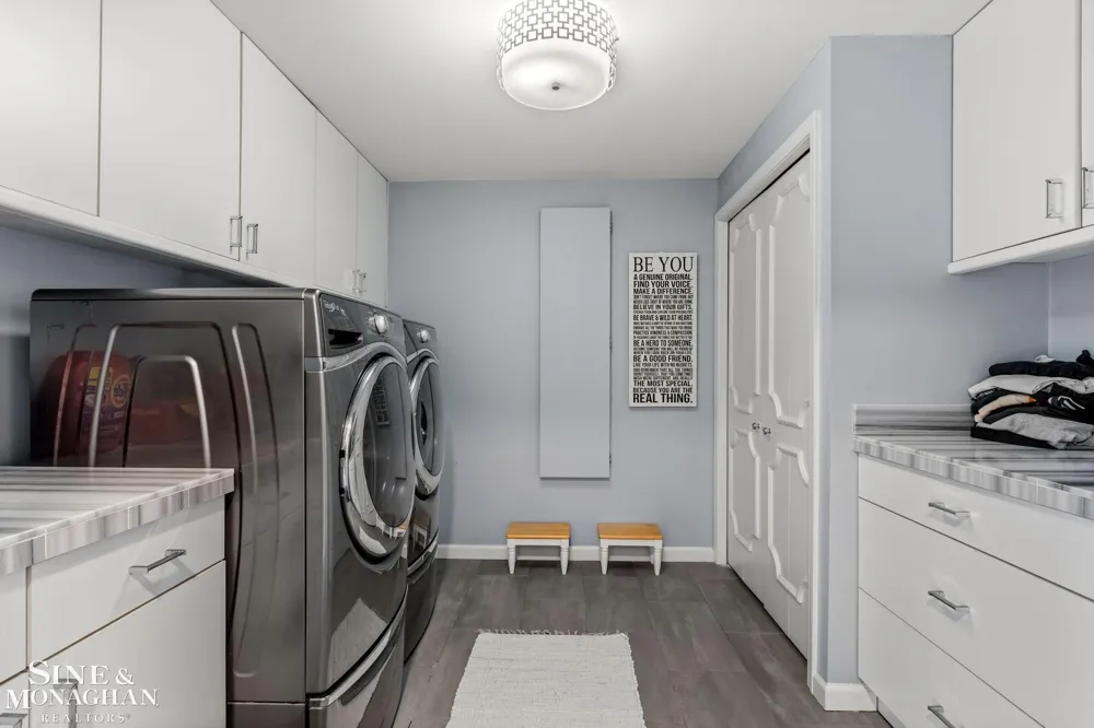 264 Grosse Pointe Boulevard Grosse Pointe Farms City, MI 48236