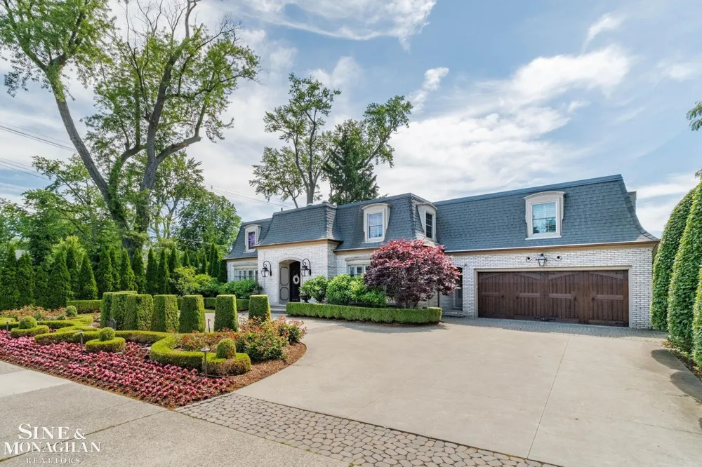 264 Grosse Pointe Boulevard Grosse Pointe Farms City, MI 48236