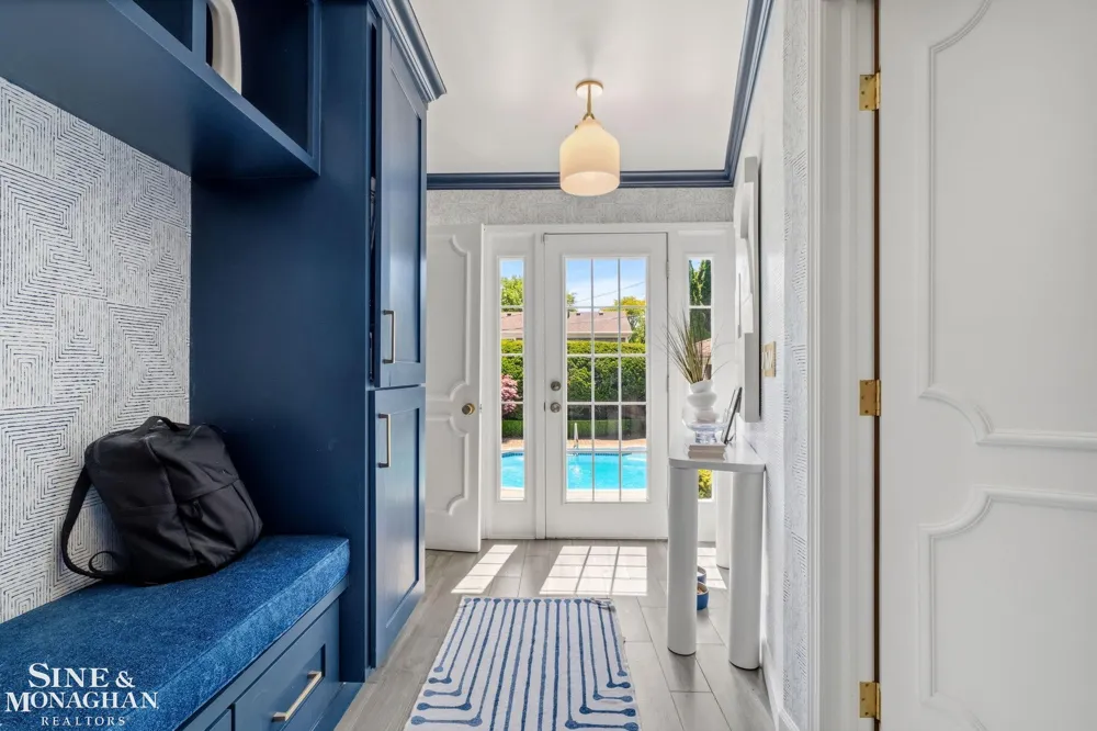264 Grosse Pointe Boulevard Grosse Pointe Farms City, MI 48236