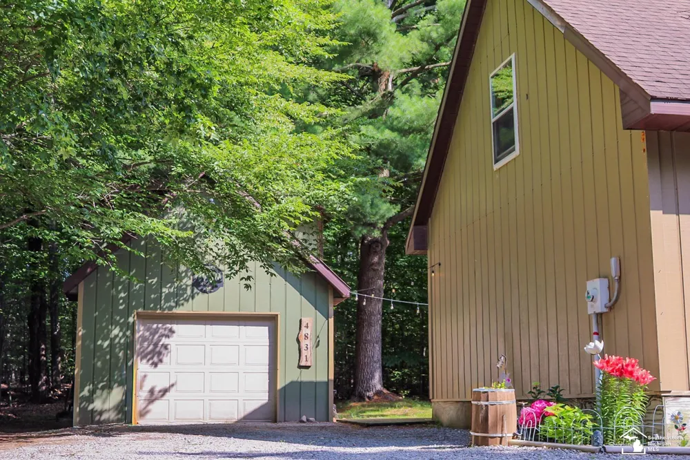 4831 Meadow View Trail Logan Township, MI 49405