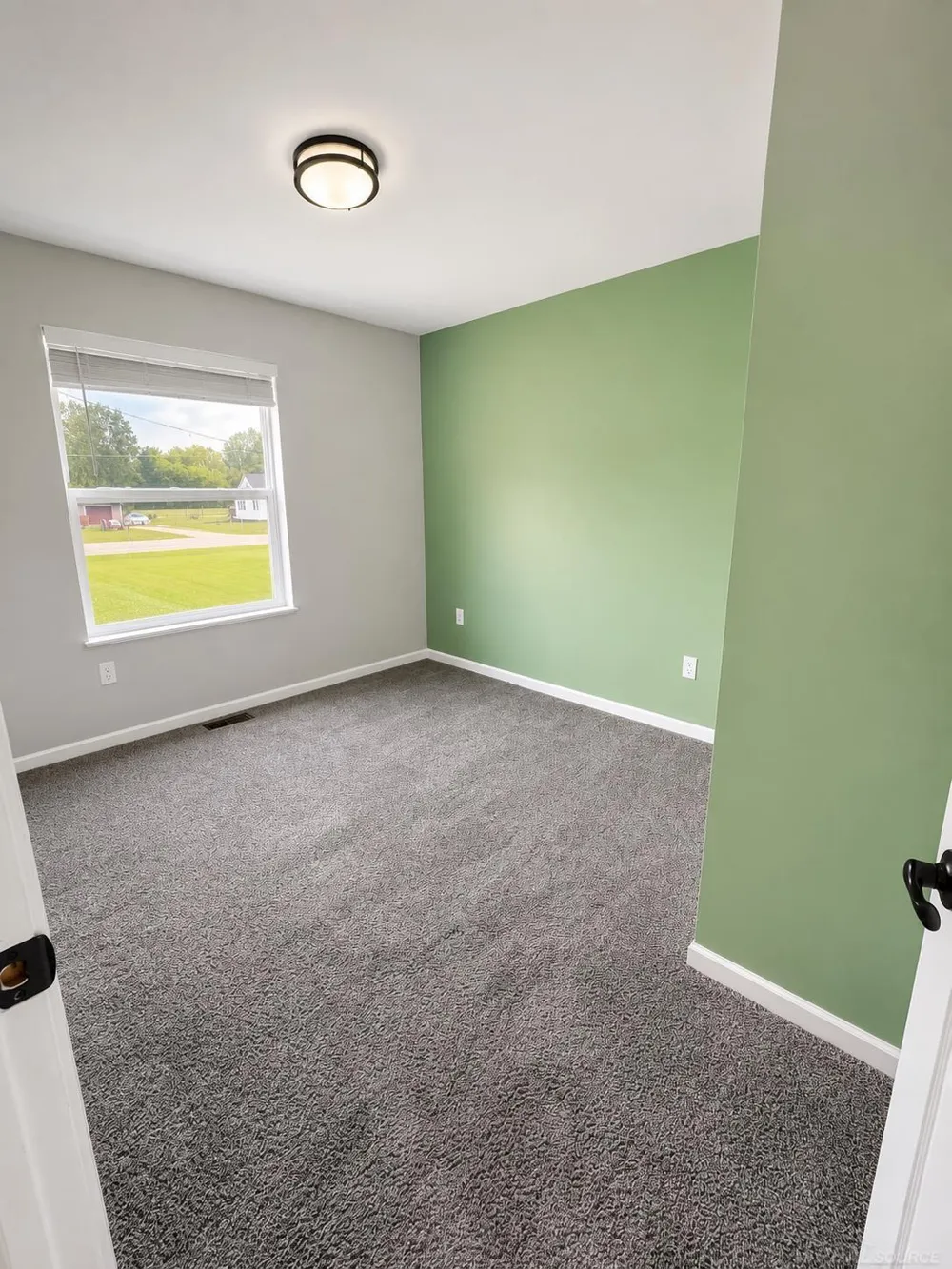 3587 Keewahdin Road Fort Gratiot Charter Township, MI 74032