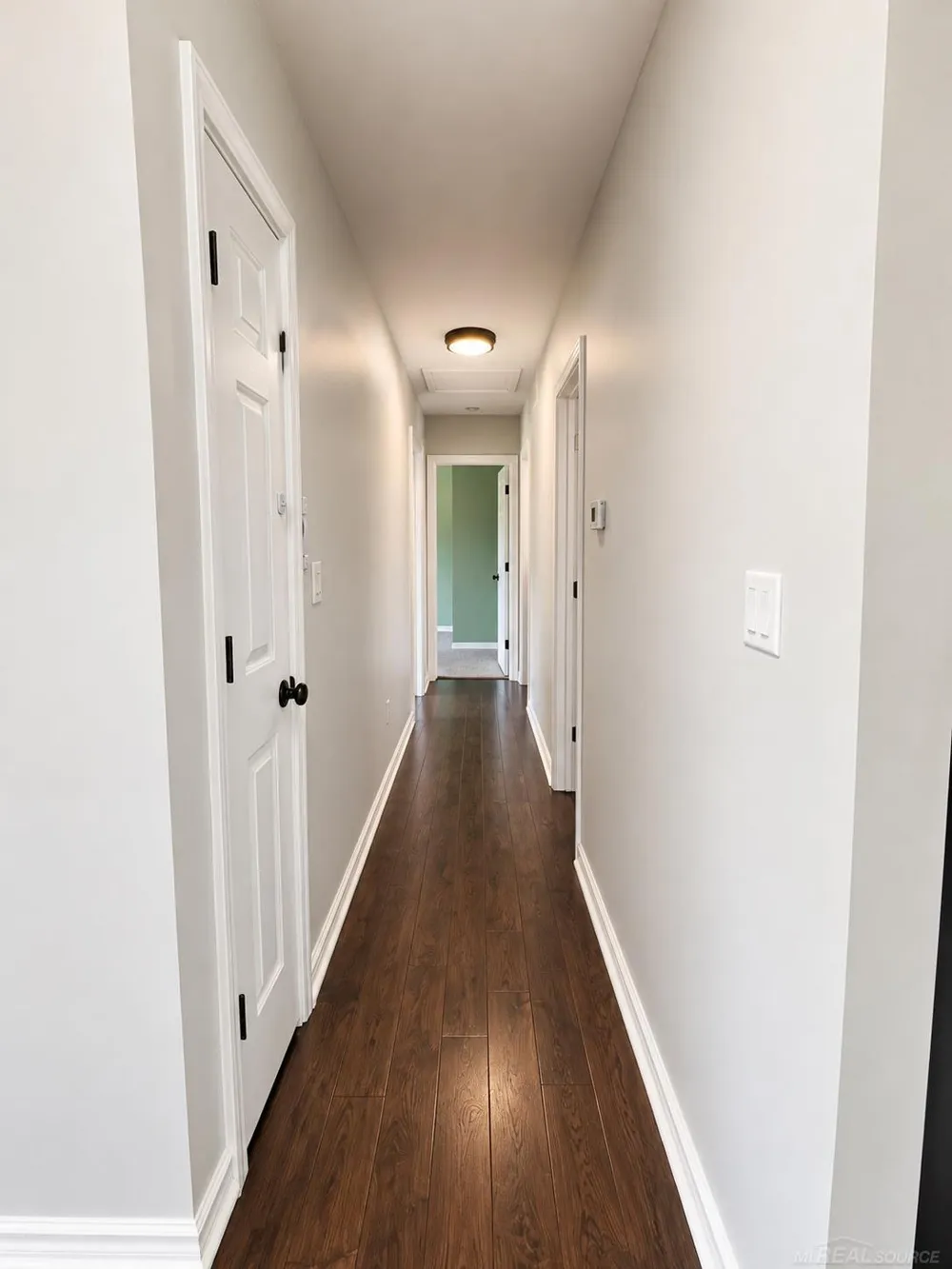 3587 Keewahdin Road Fort Gratiot Charter Township, MI 74032