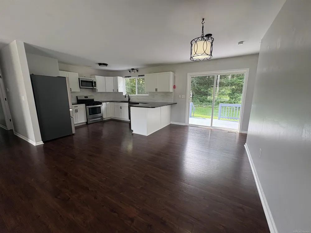 3587 Keewahdin Road Fort Gratiot Charter Township, MI 74032