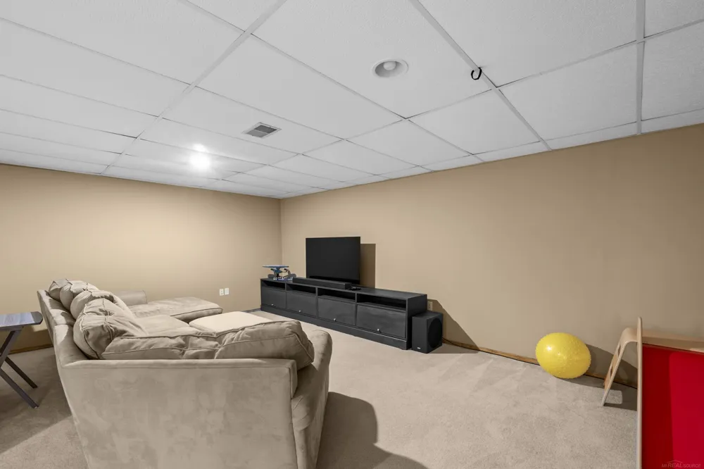 70351 Hillside Court Bruce Township, MI 48065