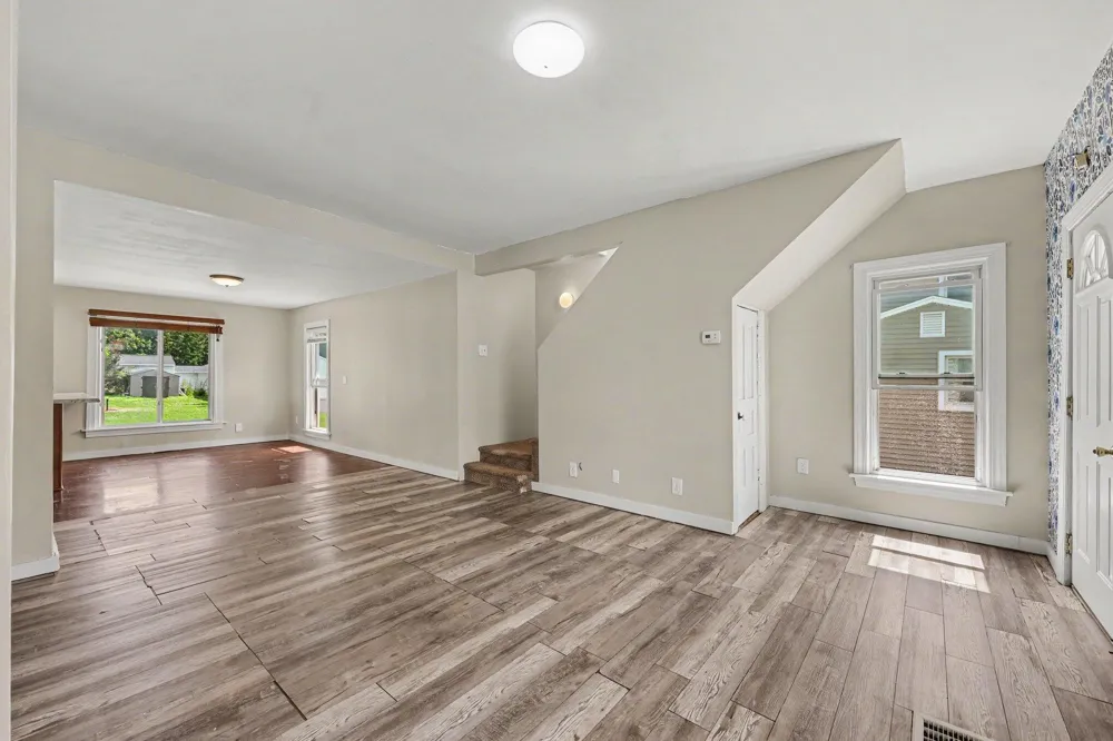 408 E Chicago Street Jonesville City, MI 49250