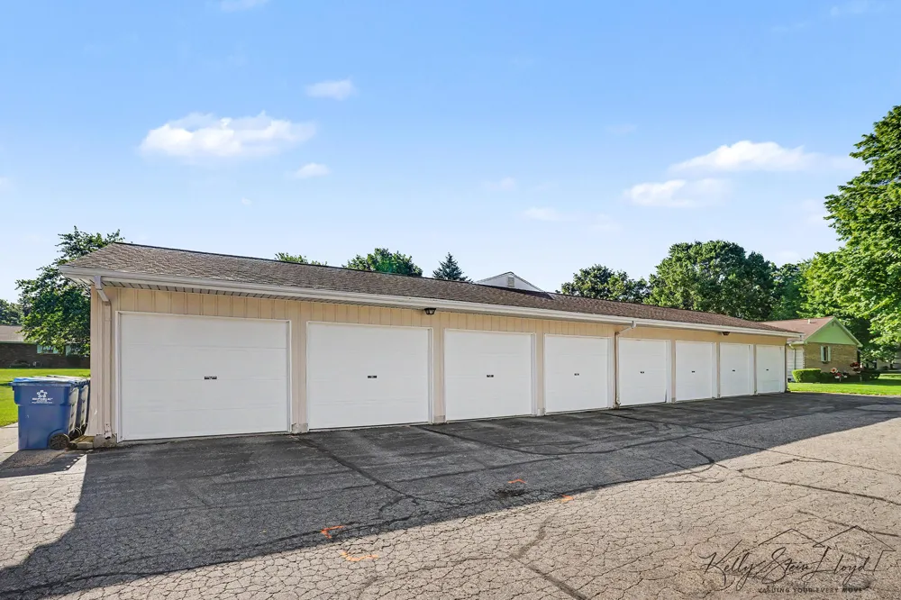 5705 Leisure South Dr SE Kentwood City, MI 49548