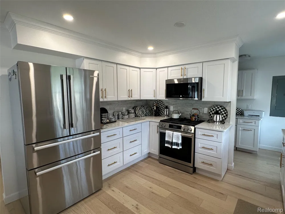 7726 Lake Street Alanson Village, MI 49706