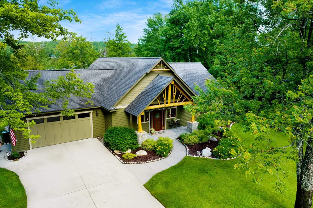 7249 NE Blue Lake Road Blue Lake Township, MI 49646