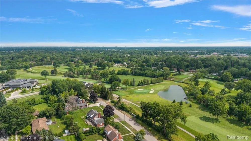 14700 Fox Redford Charter Township, MI 48239