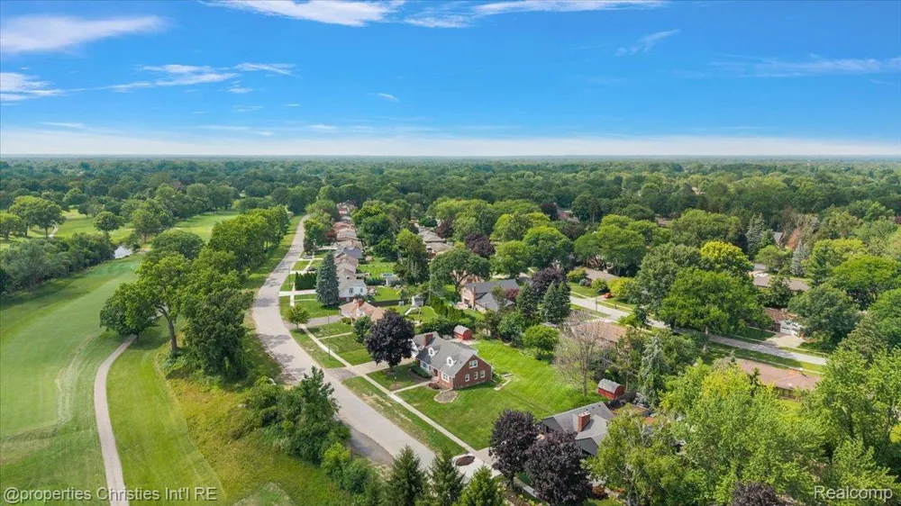 14700 Fox Redford Charter Township, MI 48239