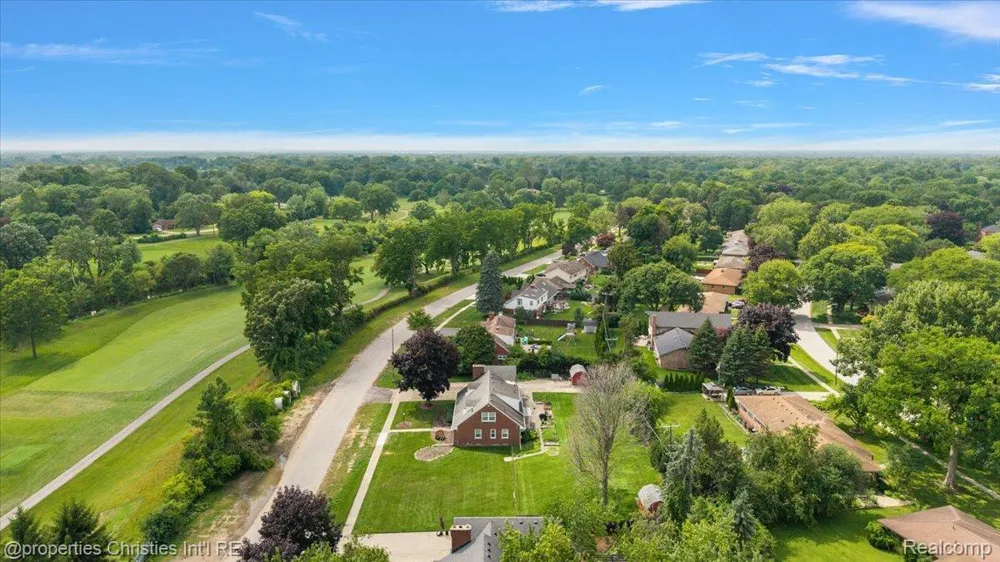 14700 Fox Redford Charter Township, MI 48239