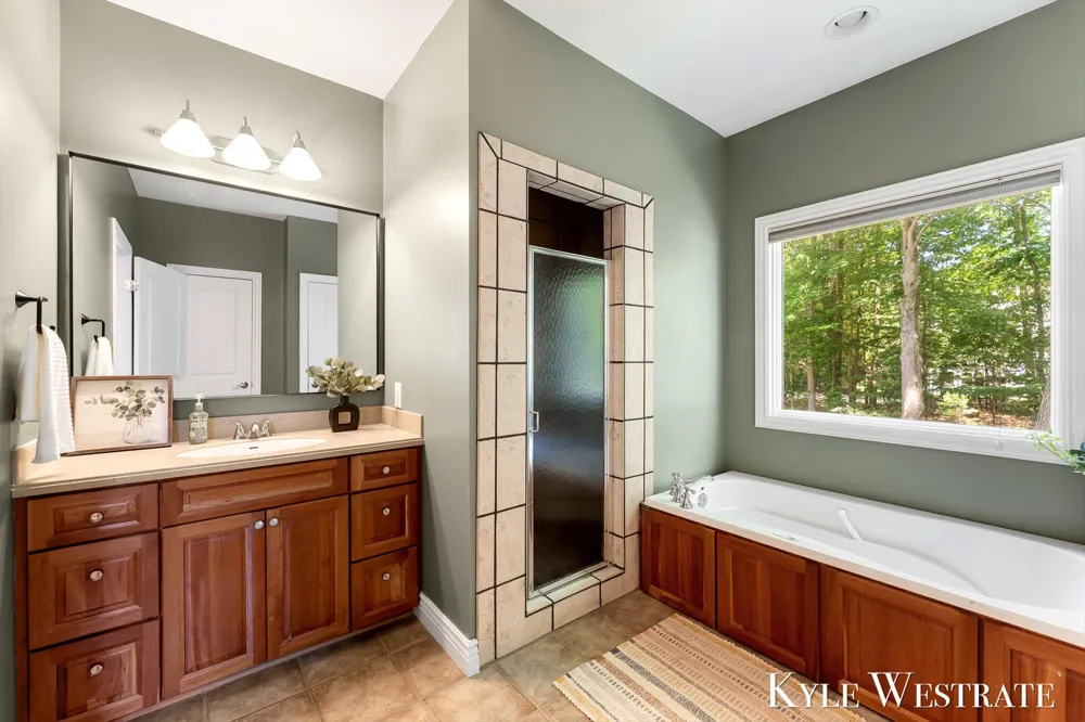 6334 Red Rock Court Norton Shores City, MI 49444