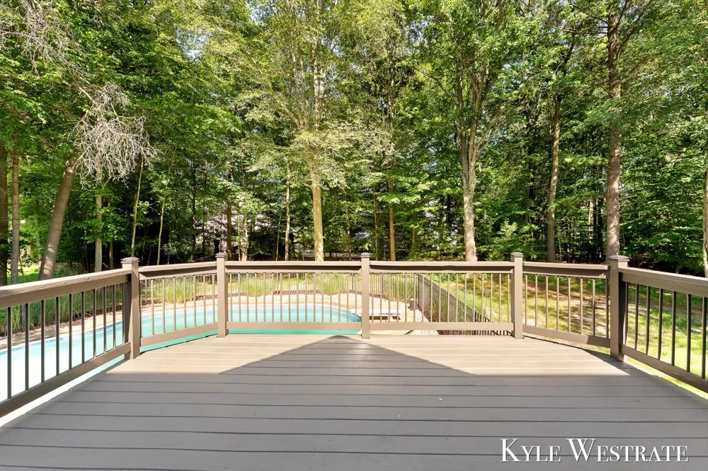 6334 Red Rock Court Norton Shores City, MI 49444