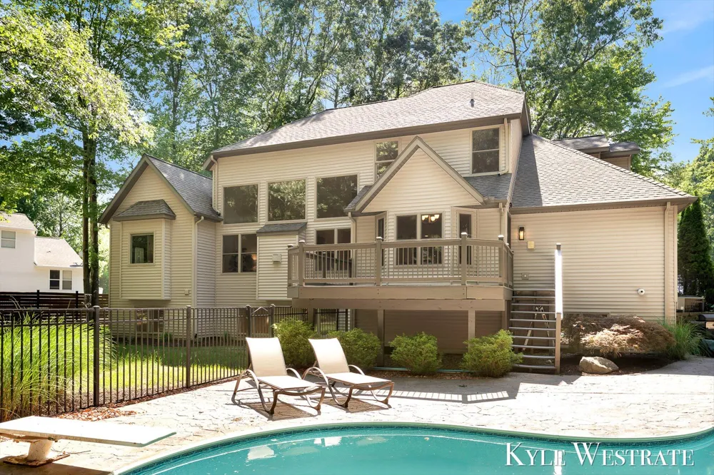 6334 Red Rock Court Norton Shores City, MI 49444