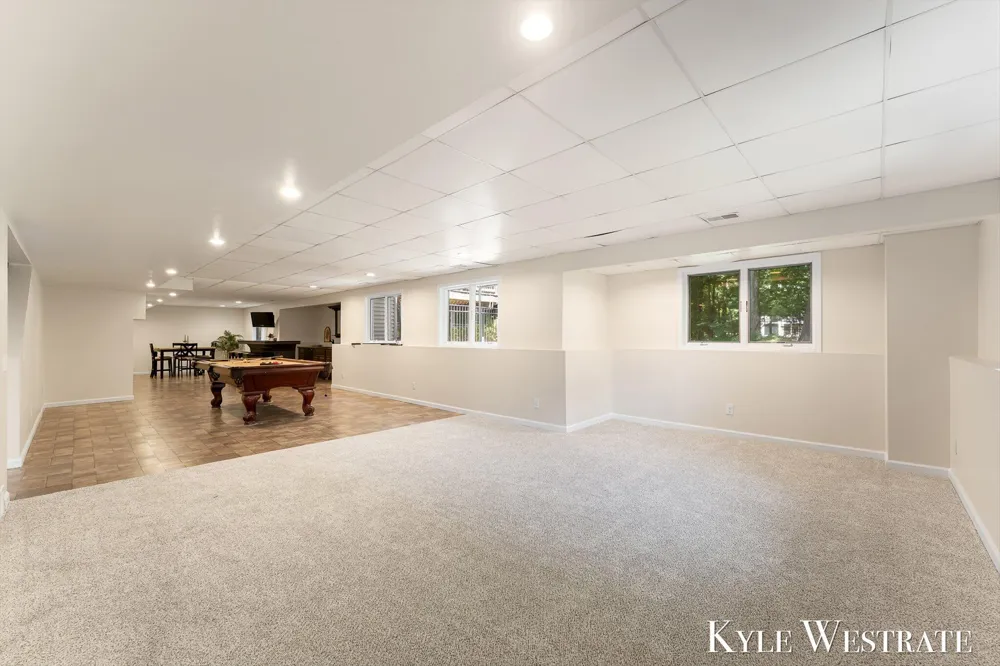 6334 Red Rock Court Norton Shores City, MI 49444