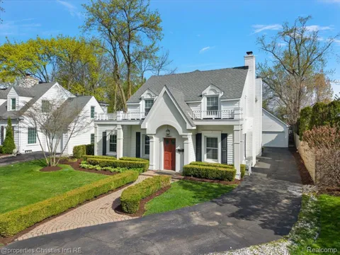 1900 Fairview Street