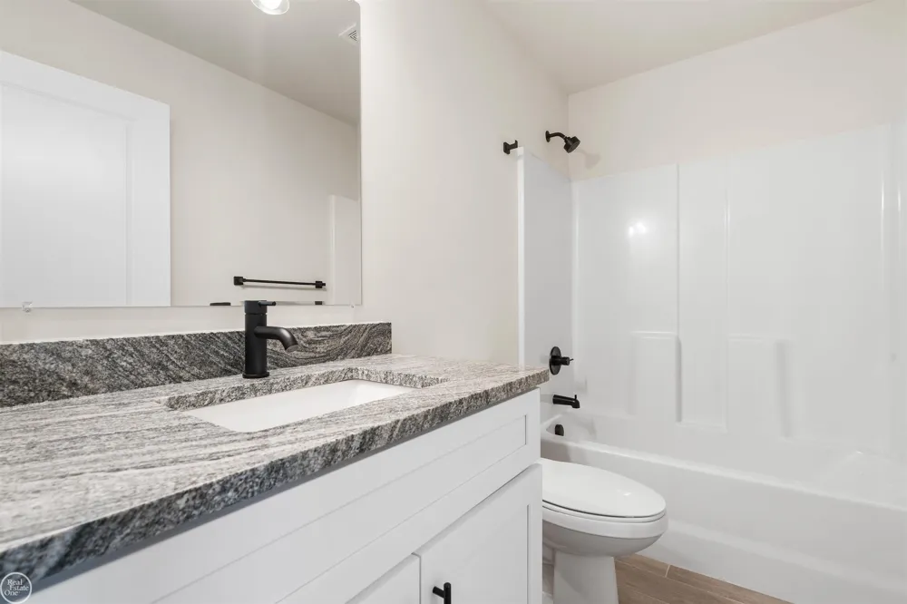 1 Carney Drive St Clair City, MI 48079