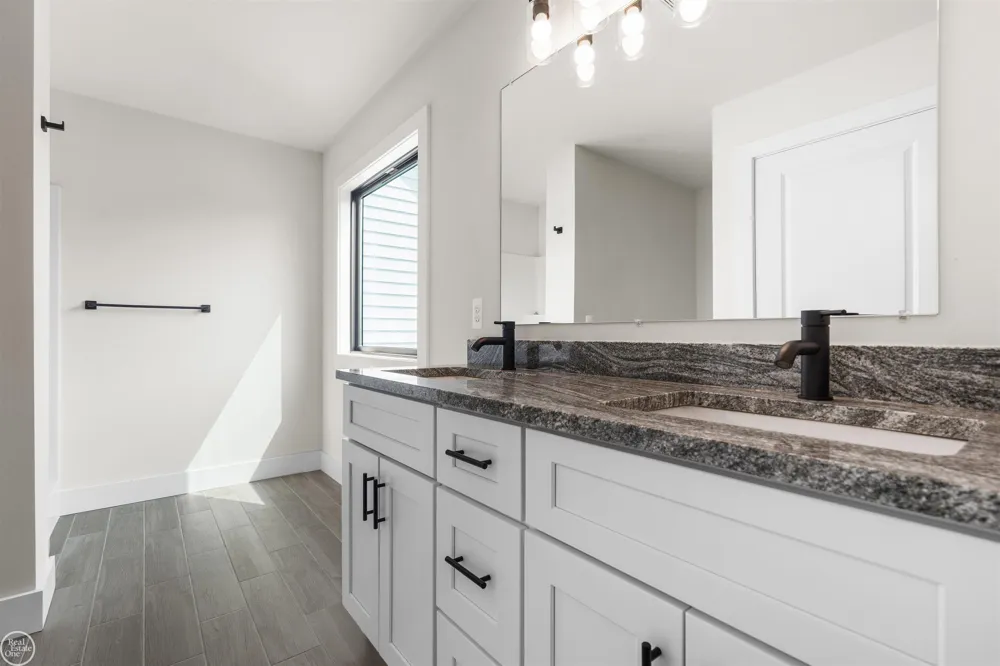 1 Carney Drive St Clair City, MI 48079