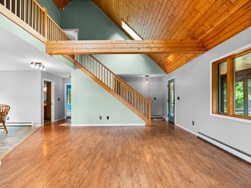 5265 Bates Acme Township, MI 49690