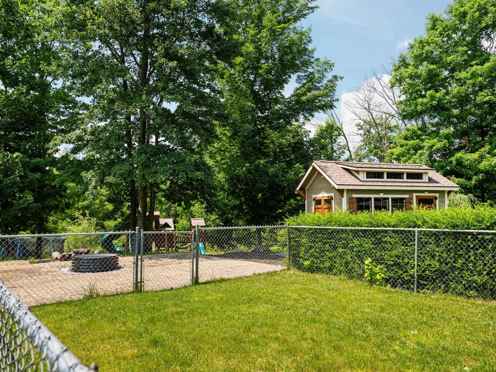 5265 Bates Acme Township, MI 49690