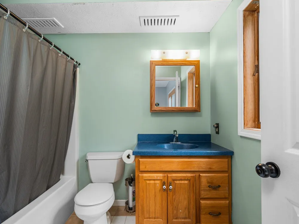 5265 Bates Acme Township, MI 49690