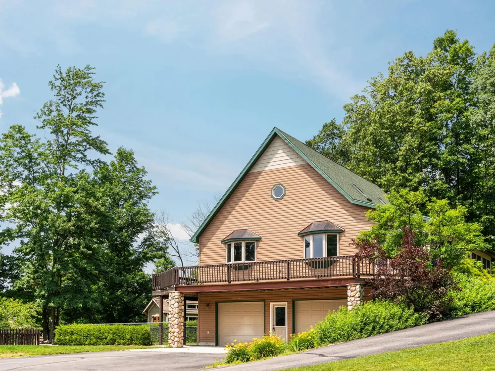 5265 Bates Acme Township, MI 49690