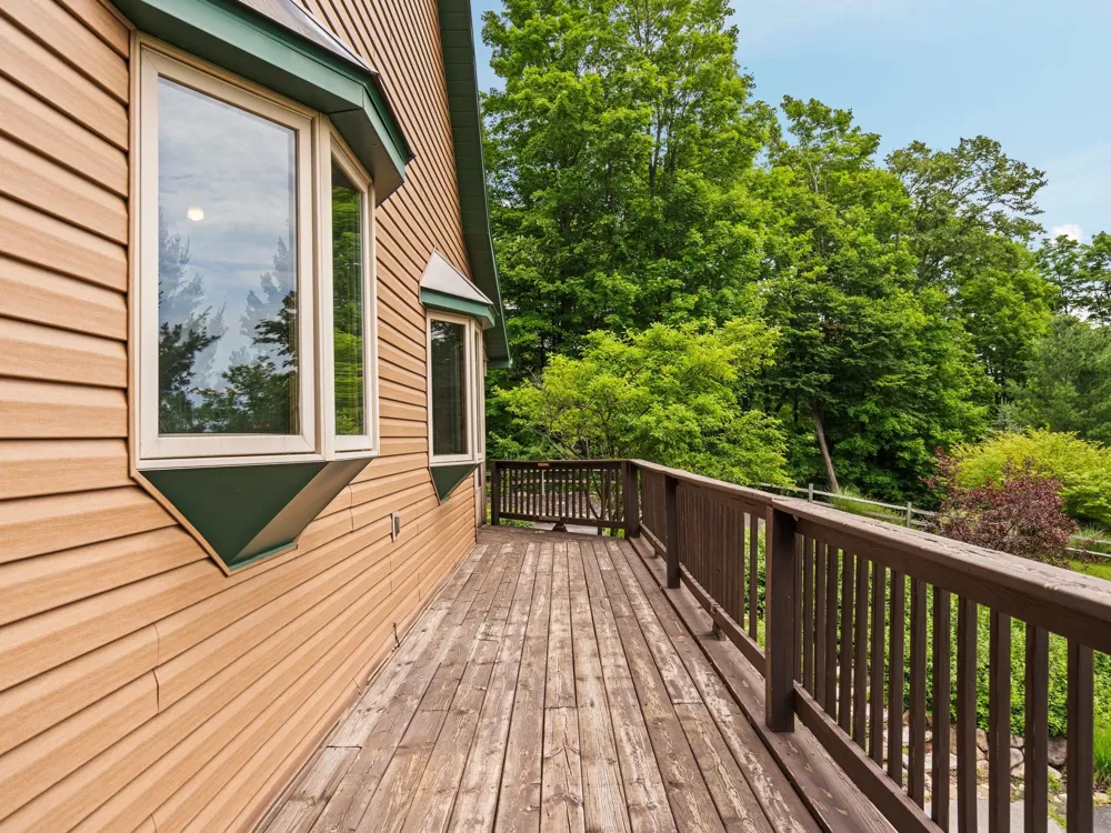 5265 Bates Acme Township, MI 49690