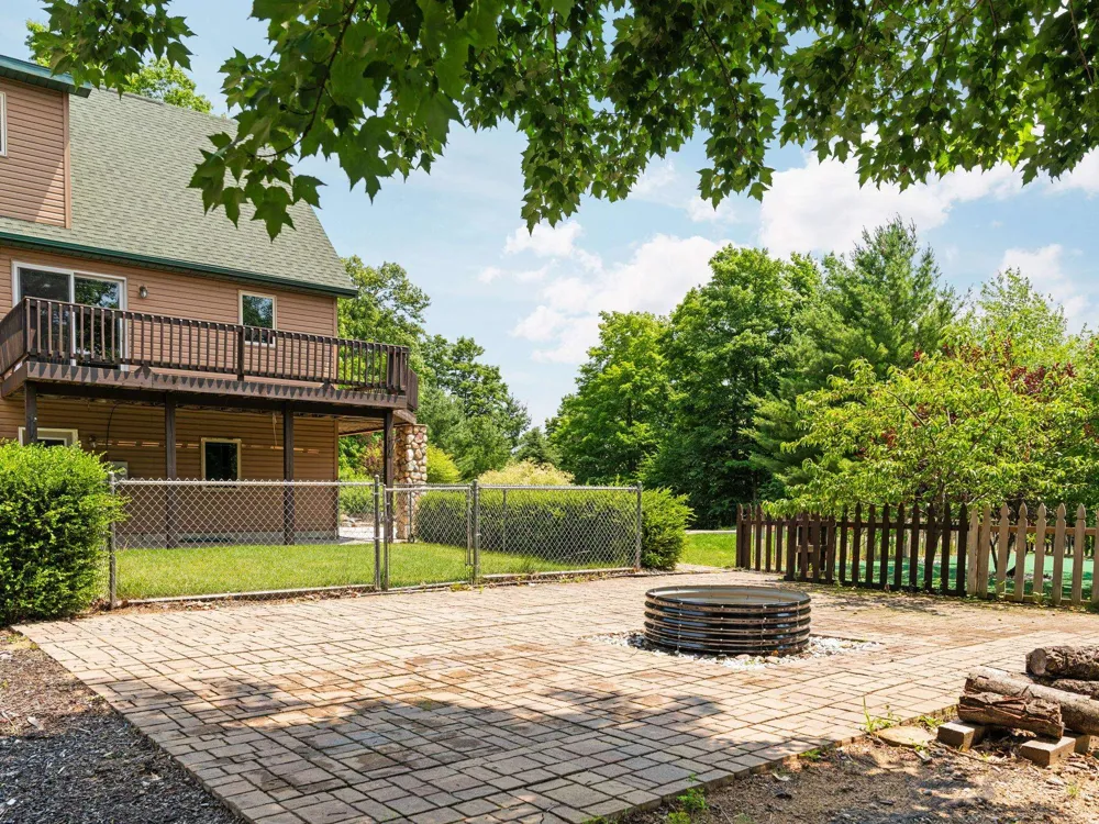 5265 Bates Acme Township, MI 49690