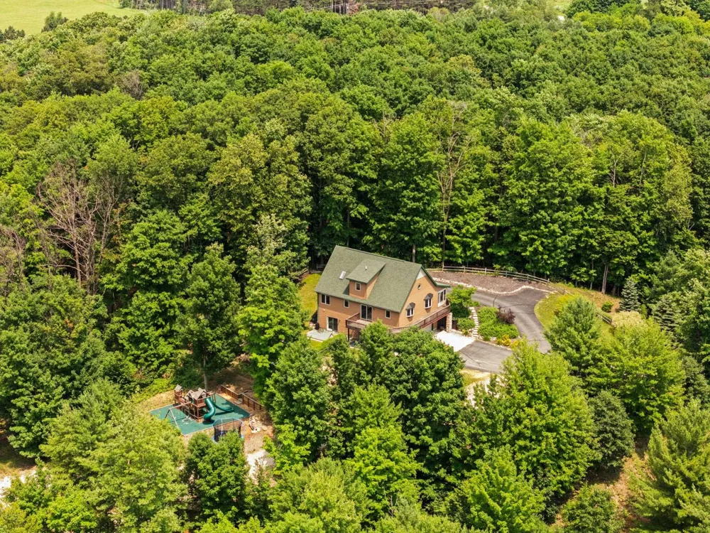 5265 Bates Acme Township, MI 49690