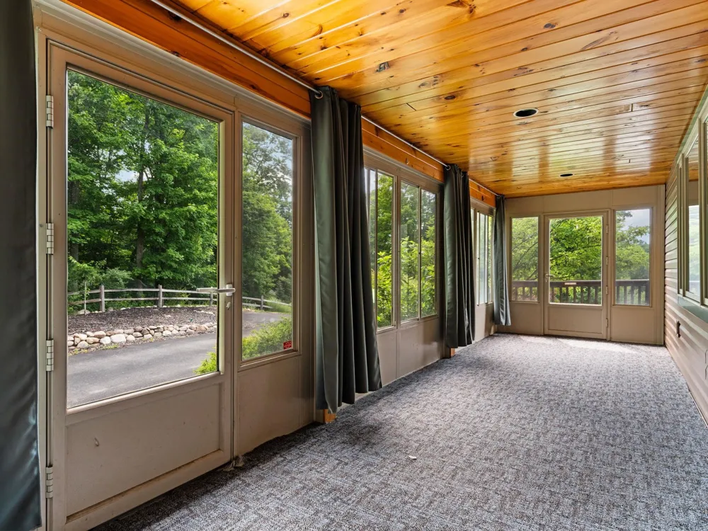 5265 Bates Acme Township, MI 49690