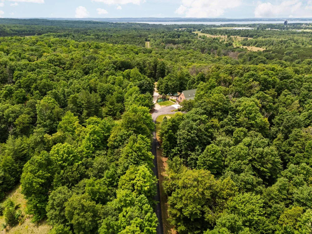 5265 Bates Acme Township, MI 49690