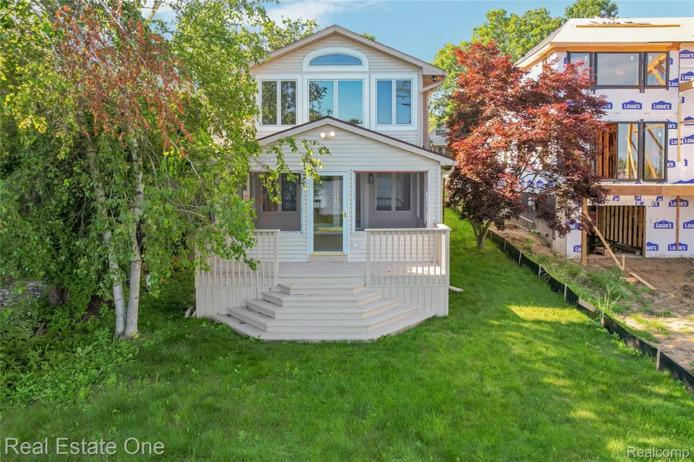 9047 Gale Road White Lake Charter Township, MI 48386