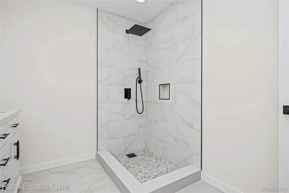 9047 Gale Road White Lake Charter Township, MI 48386