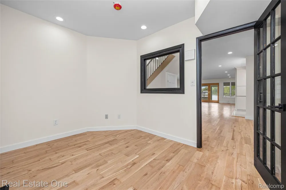 9047 Gale Road White Lake Charter Township, MI 48386