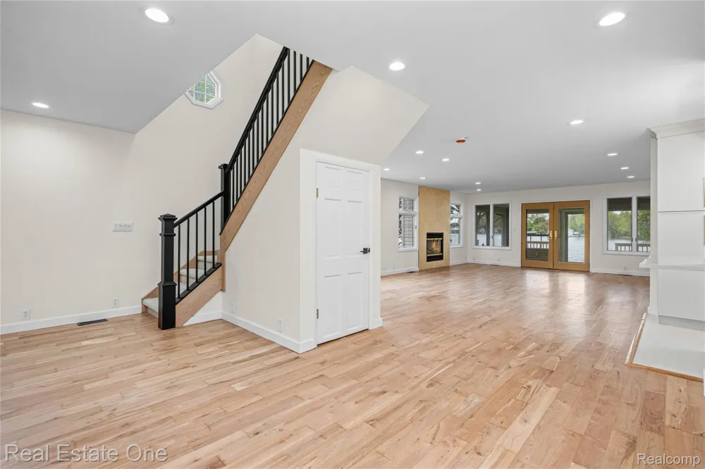 9047 Gale Road White Lake Charter Township, MI 48386