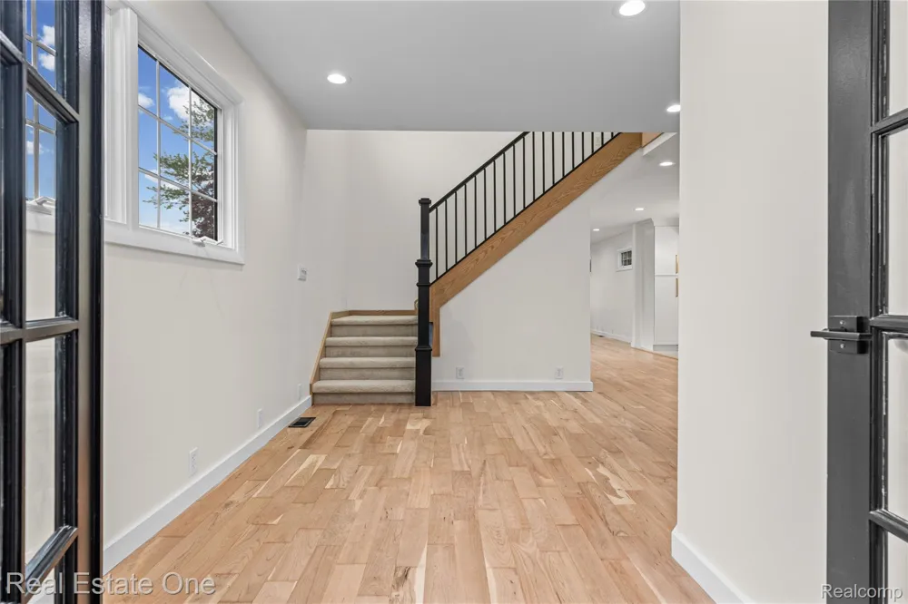 9047 Gale Road White Lake Charter Township, MI 48386