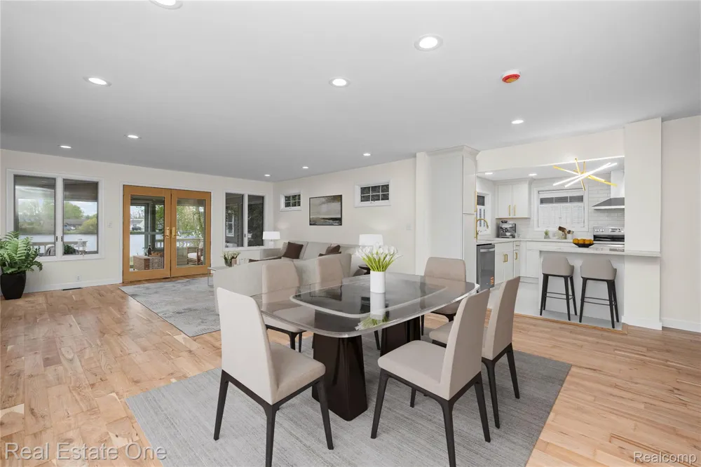 9047 Gale Road White Lake Charter Township, MI 48386