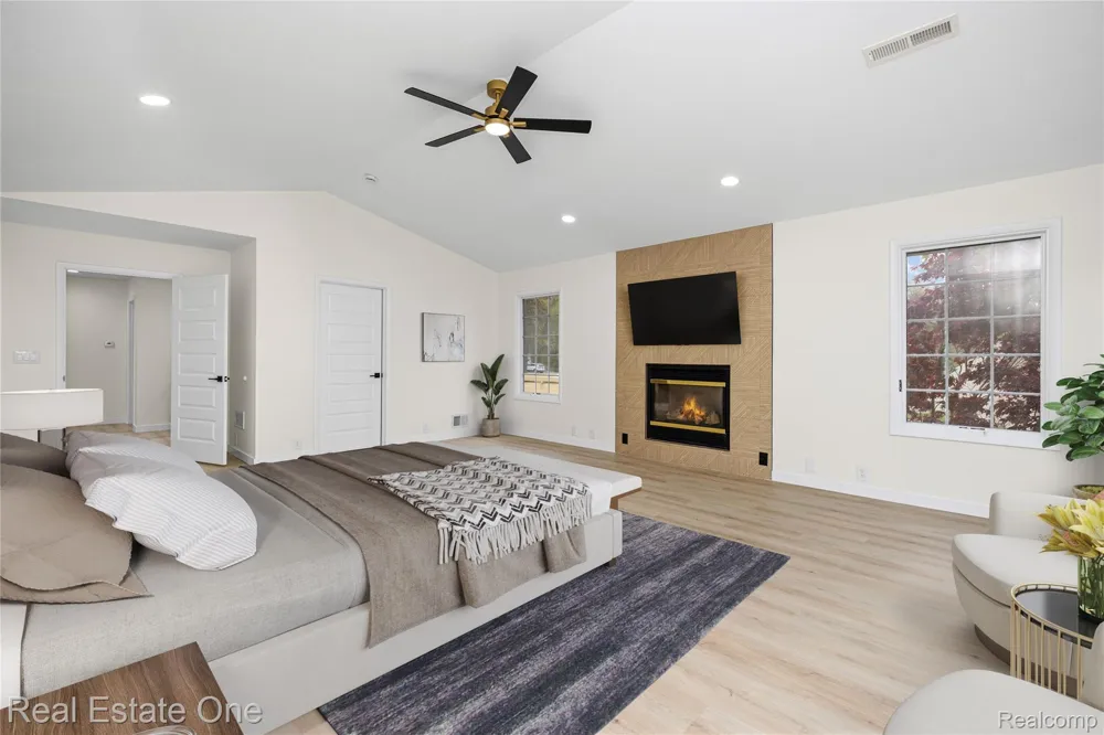 9047 Gale Road White Lake Charter Township, MI 48386
